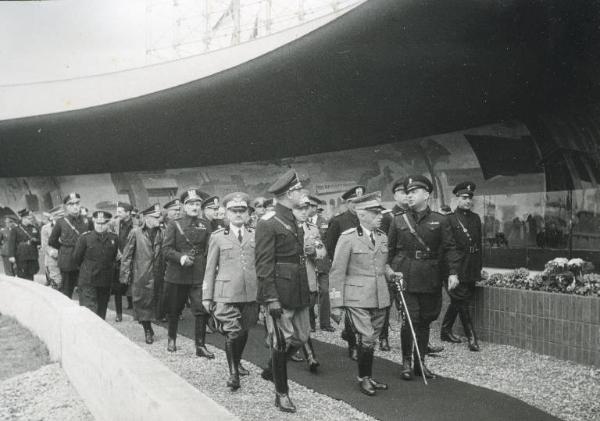 Fiera di Milano - Campionaria 1939 - Visita del Re Vittorio Emanuele III