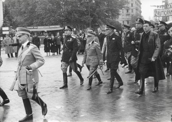 Fiera di Milano - Campionaria 1939 - Visita del Re Vittorio Emanuele III