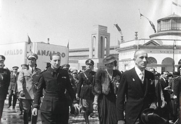 Fiera di Milano - Campionaria 1939 - Visita del principe di Piemonte Umberto II di Savoia con la moglie Maria José