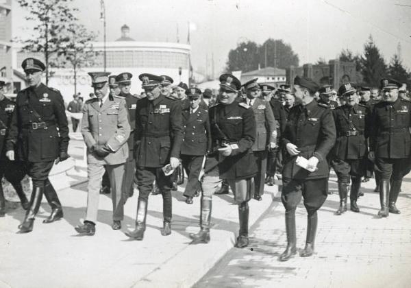 Fiera di Milano - Campionaria 1939 - Visita del conte di Torino Vittorio Emanuele di Savoia