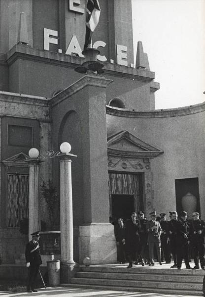 Fiera di Milano - Campionaria 1939 - Visita del conte di Torino Vittorio Emanuele di Savoia