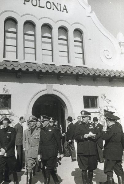 Fiera di Milano - Campionaria 1939 - Visita del sottosegretario alle corporazioni Renato Ricci