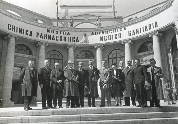 Fiera di Milano - Campionaria 1939 - Visita di un gruppo di personalità