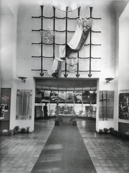 Fiera di Milano - Campionaria 1939 - Padiglione della Polonia - Sala interna