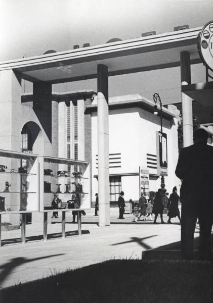 Fiera di Milano - Campionaria 1939 - Edificio della Stipel - Entrata