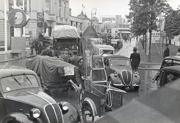 Fiera di Milano - Campionaria 1939 - Trasporto di merci