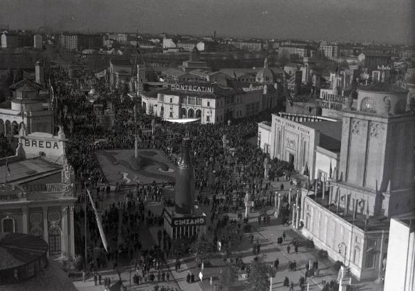 Fiera di Milano - Campionaria 1940 - Piazza italia e viale delle nazioni - Veduta dall'alto