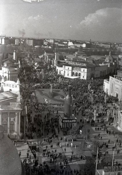 Fiera di Milano - Campionaria 1940 - Piazza Italia e viale delle nazioni - Veduta dall'alto