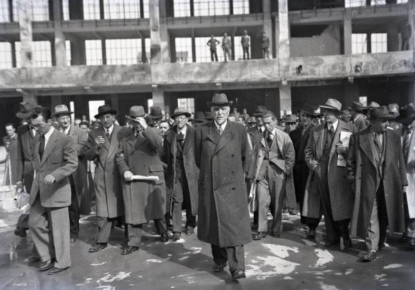 Fiera di Milano - Lavori di ricostruzione postbellica - Visita del presidente Luigi Gasparotto