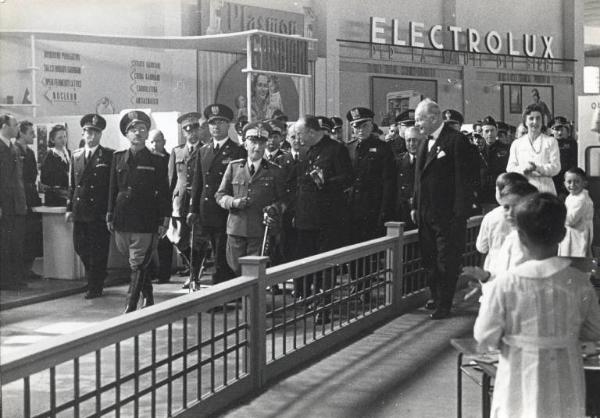 Fiera di Milano - Campionaria 1940 - Visita del Re Vittorio Emanuele III