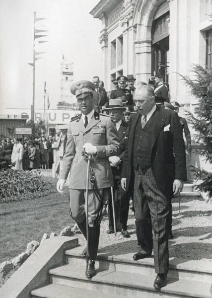 Fiera di Milano - Campionaria 1940 - Visita del principe di Piemonte Umberto II di Savoia