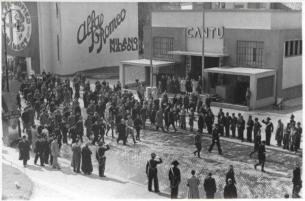 Fiera di Milano - Campionaria 1940 - Visita del principe di Piemonte Umberto II di Savoia