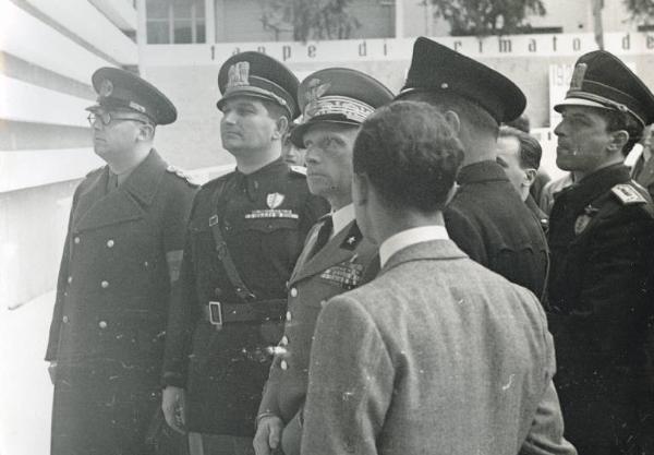 Fiera di Milano - Campionaria 1940 - Visita del duca di Bergamo Adalberto di Savoia in occasione della inaugurazione