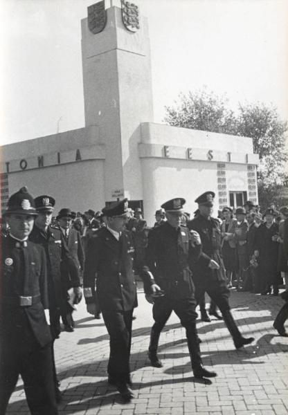 Fiera di Milano - Campionaria 1940 - Visita di personalità in occasione della Giornata delle nazioni