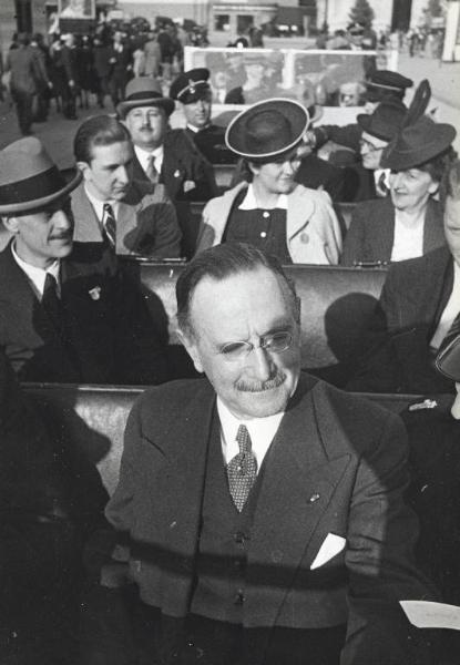 Fiera di Milano - Campionaria 1940 - Visita di una missione francese