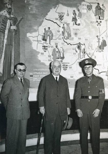 Fiera di Milano - Campionaria 1940 - Visita del presidente della Corona di Romania Constantin Argetoianu