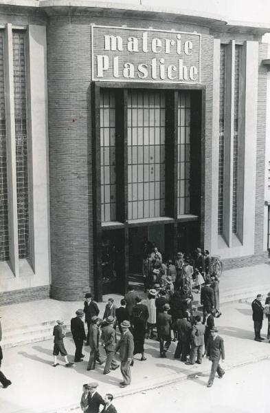 Fiera di Milano - Campionaria 1940 - Padiglione delle materie plastiche - Esterno