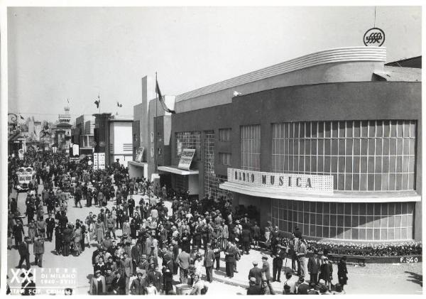 Fiera di Milano - Campionaria 1940 - Padiglione dell'ottica fotografia cine-radio-musica - Esterno