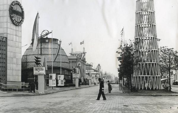 Fiera di Milano - Campionaria 1940 - Viale delle nazioni