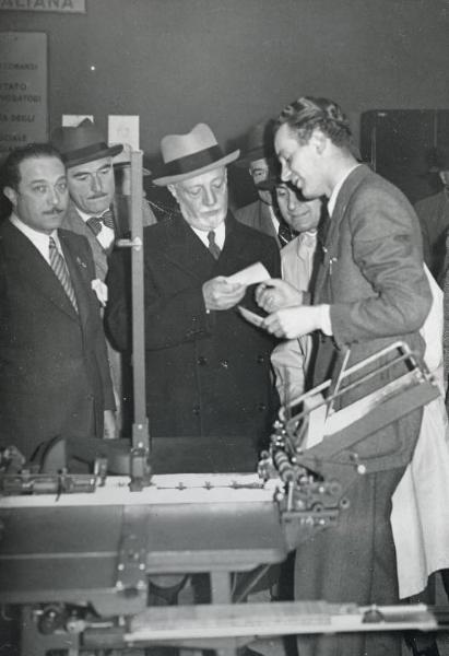 Fiera di Milano - Campionaria 1941 - Visita del presidente della Confindustria Giuseppe Volpi di Misurata