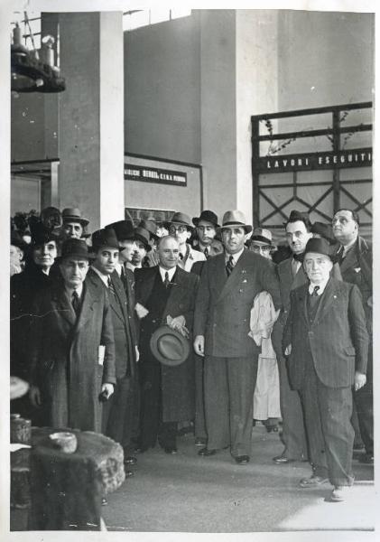 Fiera di Milano - Campionaria 1941 - Visita del consigliere nazionale Gazzotti