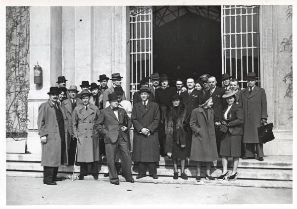 Fiera di Milano - Campionaria 1941 - Visita di un gruppo di commercianti della Marca orientale germanica