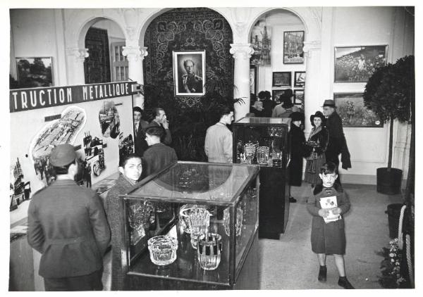 Fiera di Milano - Campionaria 1941 - Padiglione del Belgio - Sala interna