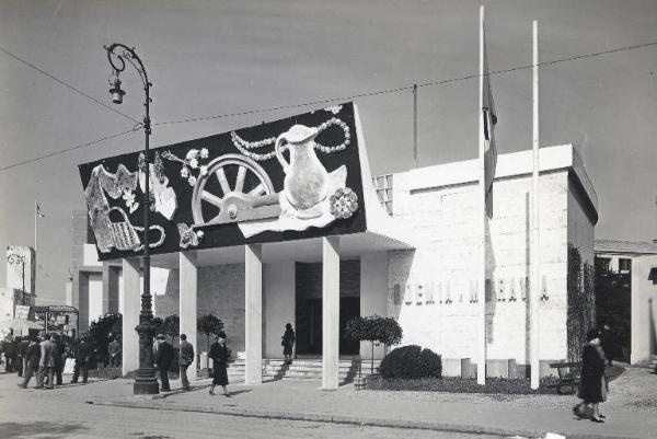 Fiera di Milano - Campionaria 1941 - Padiglione della Boemia e Moravia - Esterno