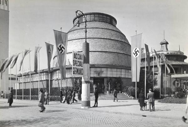 Fiera di Milano - Campionaria 1941 - Padiglione della Germania - Esterno