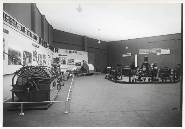 Fiera di Milano - Campionaria 1941 - Padiglione della Mostra della chimica - Sala interna