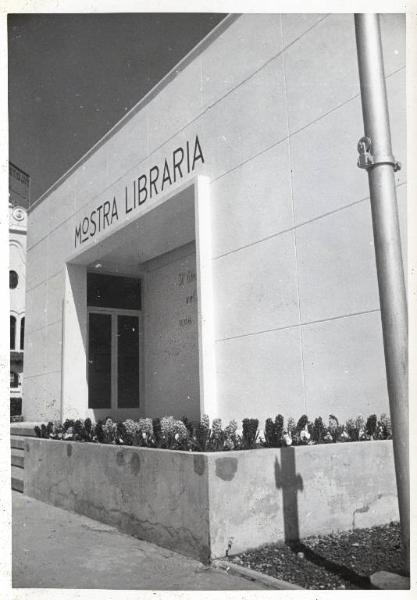 Fiera di Milano - Campionaria 1941 - Padiglione della Mostra libraria - Esterno