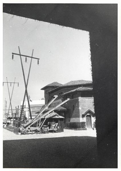 Fiera di Milano - Campionaria 1941 - Padiglione di La Motomeccanica - Esterno