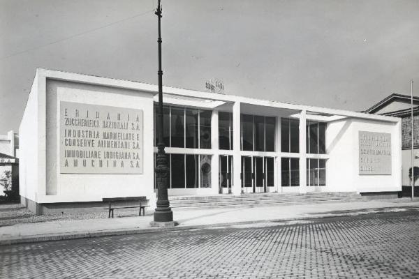 Fiera di Milano - Campionaria 1941 - Padiglione della Eridania - Esterno