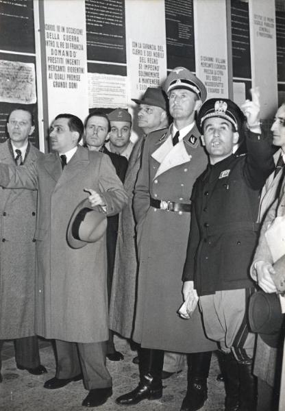 Fiera di Milano - Campionaria 1942 - Visita del presidente dell'organizzazione tedesca del commercio Franz Hajler