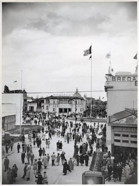 Fiera di Milano - Campionaria 1942 - Viale dell'industria e piazza Italia - Veduta dall'alto