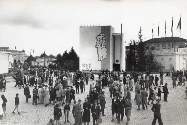 Fiera di Milano - Campionaria 1942 - Viale dell'arte