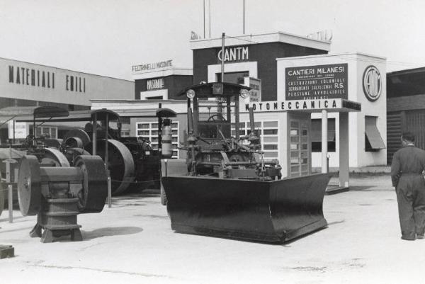 Fiera di Milano - Campionaria 1942 - Settore dell'edilizia