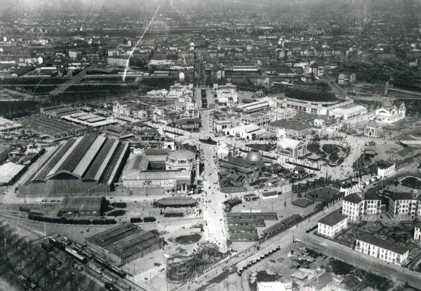 Fiera di Milano - Campionaria 1927 - Veduta aerea