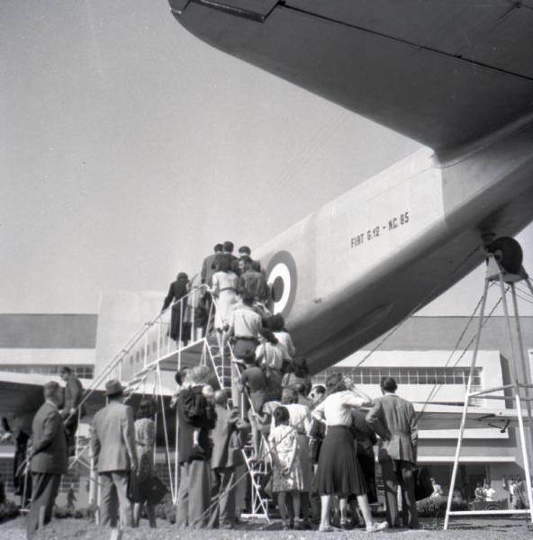 Fiera di Milano - Campionaria 1946 - Area espositiva della Fiat Aviazione