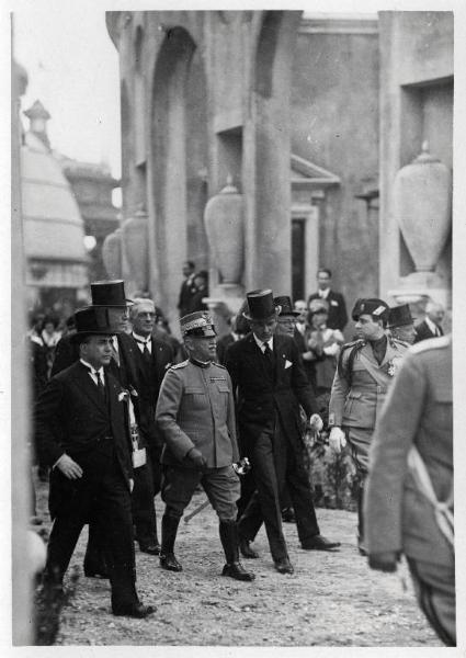 Fiera di Milano - Campionaria 1929 - Visita del Re Vittorio Emanuele III