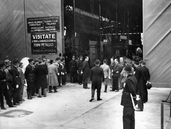 Fiera di Milano - Campionaria 1929 - Visita del Re Vittorio Emanuele III