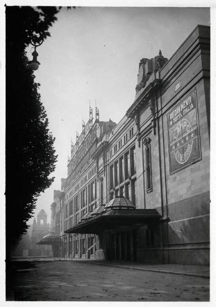 Fiera di Milano - Palazzo dello sport - Esterno