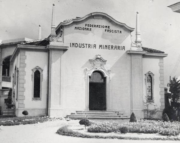 Fiera di Milano - Campionaria 1929 - Padiglione dell'industria mineraria - Esterno