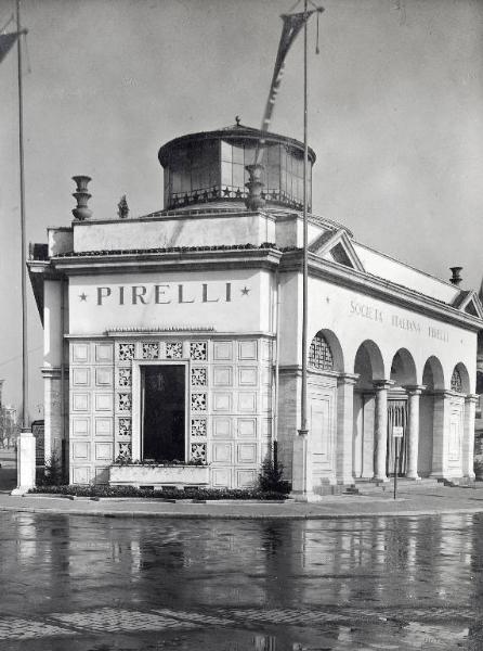 Fiera di Milano - Campionaria 1929 - Padiglione della Pirelli - Esterno