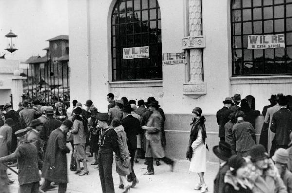 Fiera di Milano - Campionaria 1929 - Entrata di piazza Giulio Cesare - Visitatori