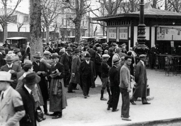 Fiera di Milano - Campionaria 1929 - Entrata di porta Domodossola - Visitatori alle biglietterie
