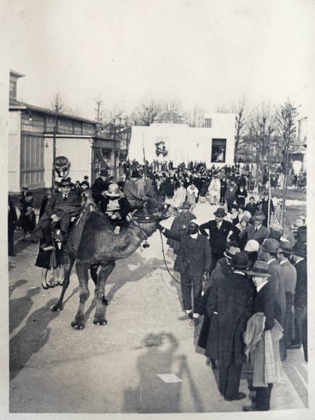 Fiera di Milano - Campionaria 1929 - Servizio carovaniero della Cirenaica