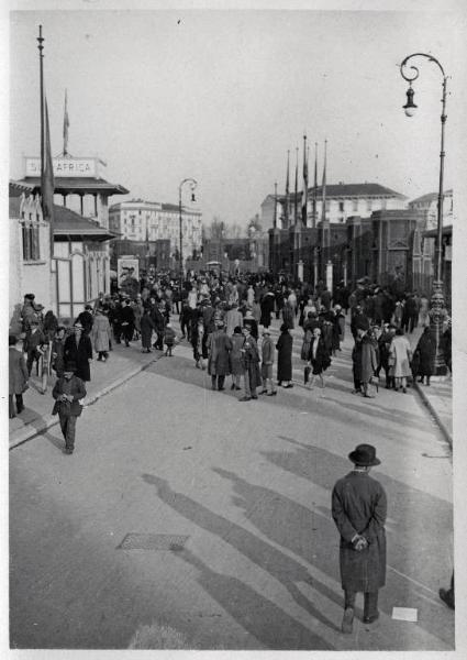 Fiera di Milano - Campionaria 1929 - Viale dell'arte