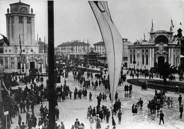 Fiera di Milano - Campionaria 1928 - Piazza Italia