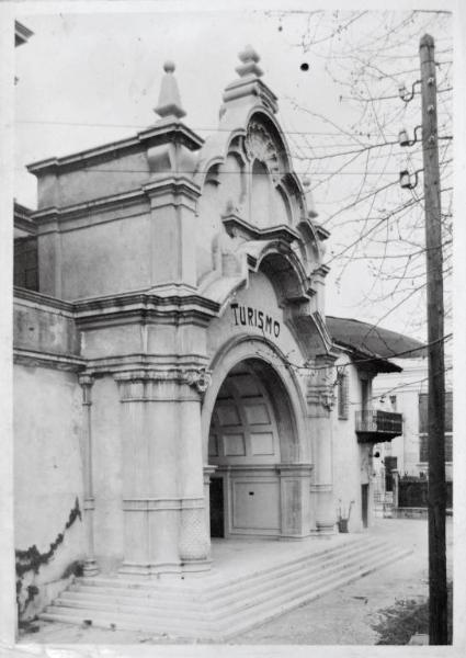 Fiera di Milano - Campionaria 1930 - Padiglione del turismo - Esterno